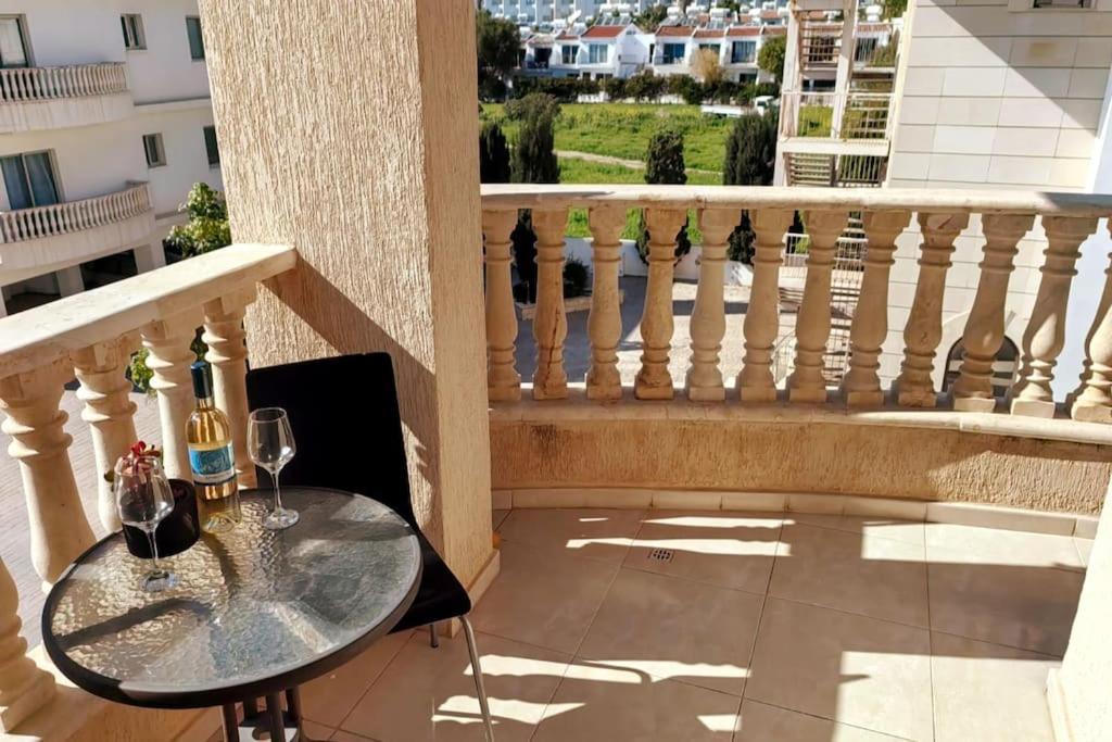 Teo Apartment Pafos Dış mekan fotoğraf