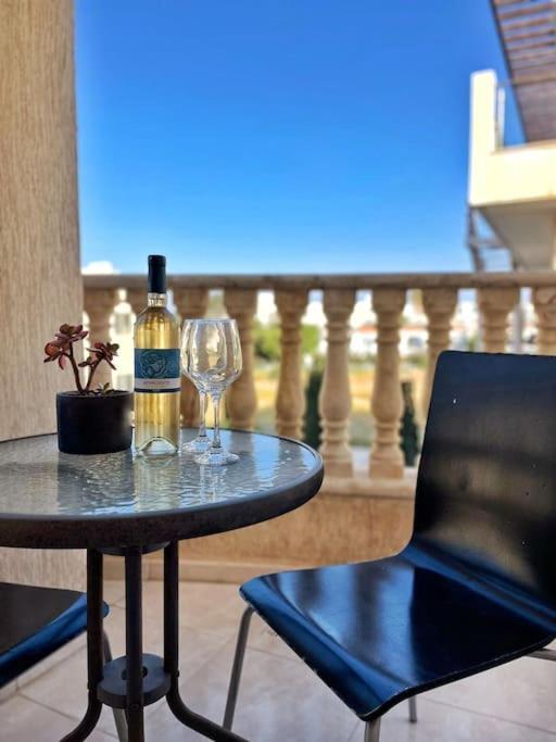 Teo Apartment Pafos Dış mekan fotoğraf